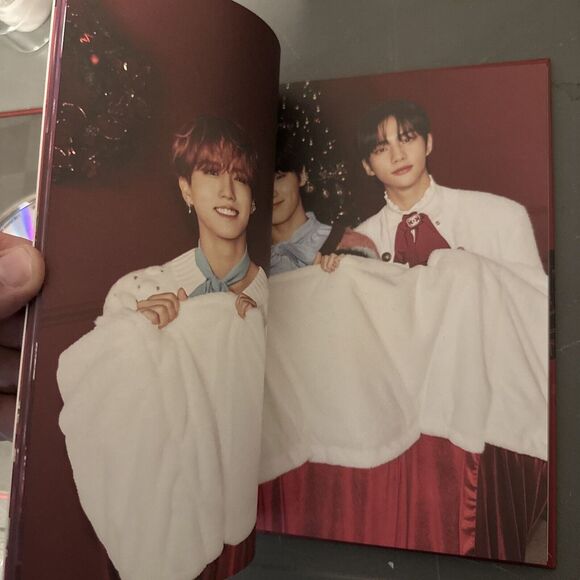 Stray Kids Christmas EveL CD & book Only - Picture 7 of 13